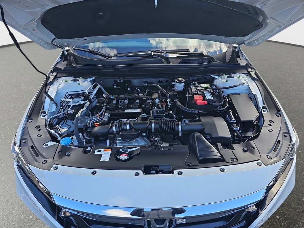 Used 2018 Honda Accord EX image 32