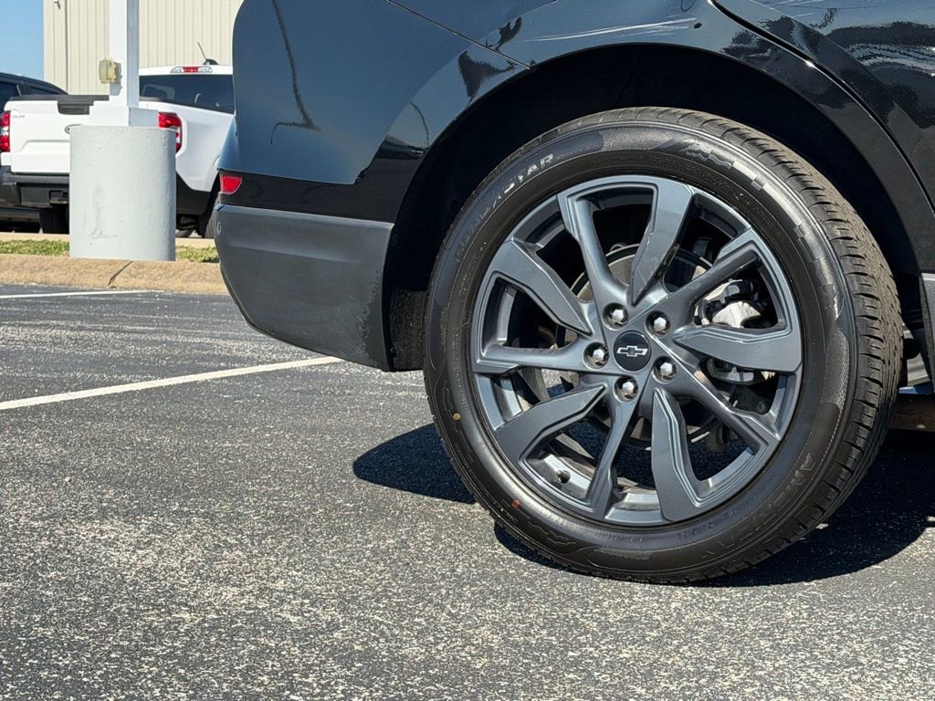 Used 2022 Chevrolet Equinox RS w/ LPO, Floor Liner Package image 47