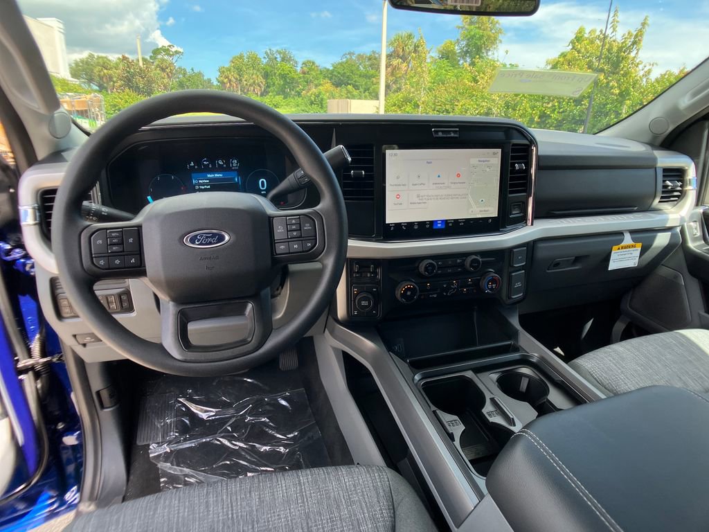 New 2026 Ford F250 XLT w/ XLT Premium Package AWD/4WD image 7