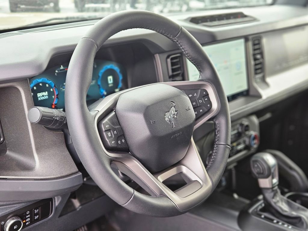 New 2025 Ford Bronco Badlands w/ Black Appearance Package image 15