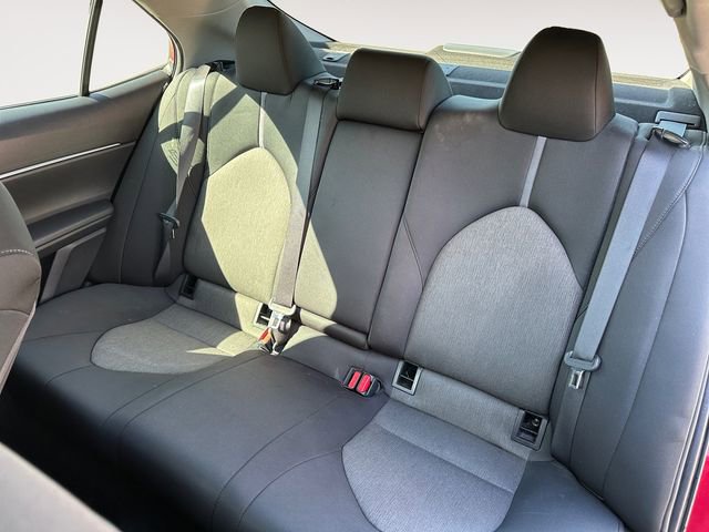 Used 2021 Toyota Camry LE FWD image 15