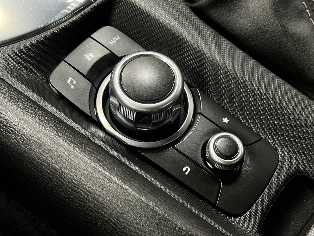 Used 2020 MAZDA MX-5 Miata RF Grand Touring RWD image 24