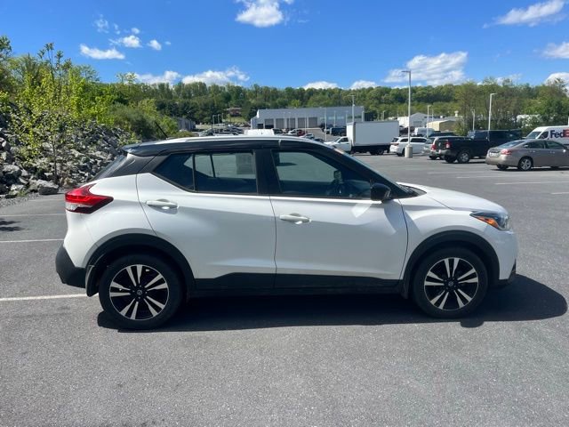 Used 2019 Nissan Kicks SV image 8