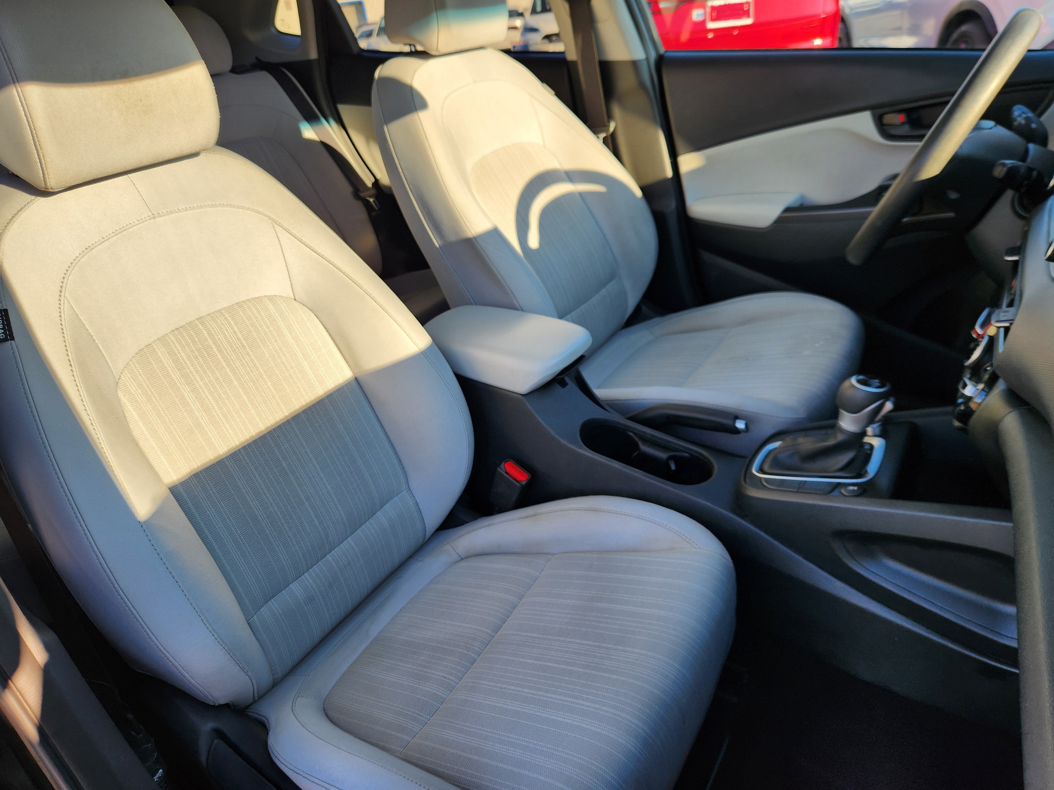 Used 2023 Hyundai Kona SEL image 14