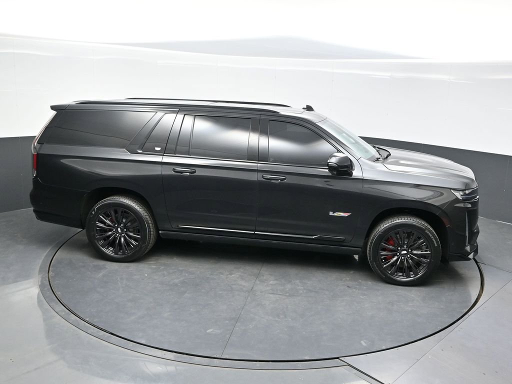 Certified 2024 Cadillac Escalade ESV V w/ LPO, ONYX Package image 34