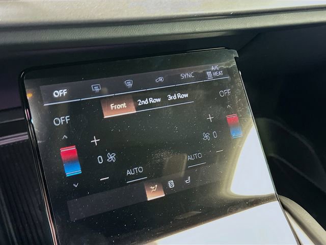 New 2026 Cadillac Vistiq Platinum image 11