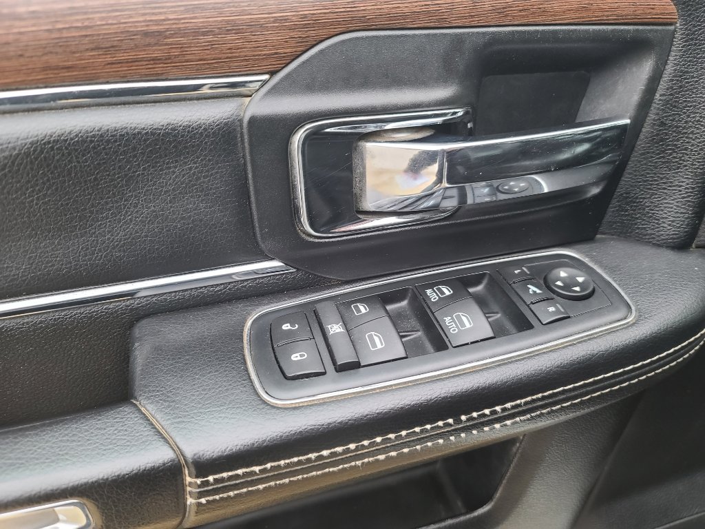 Used 2017 RAM 2500 Laramie AWD/4WD image 8