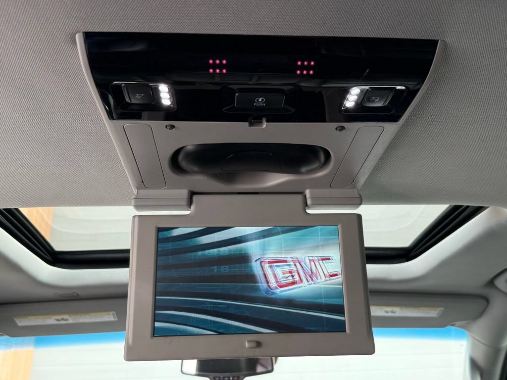 Used 2018 GMC Yukon SLT w/ Premium Edition AWD/4WD image 22