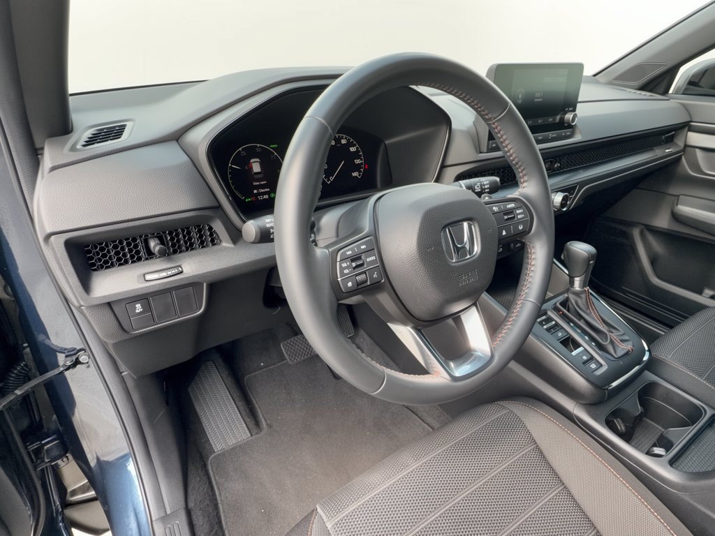 Used 2023 Honda CR-V Sport image 4