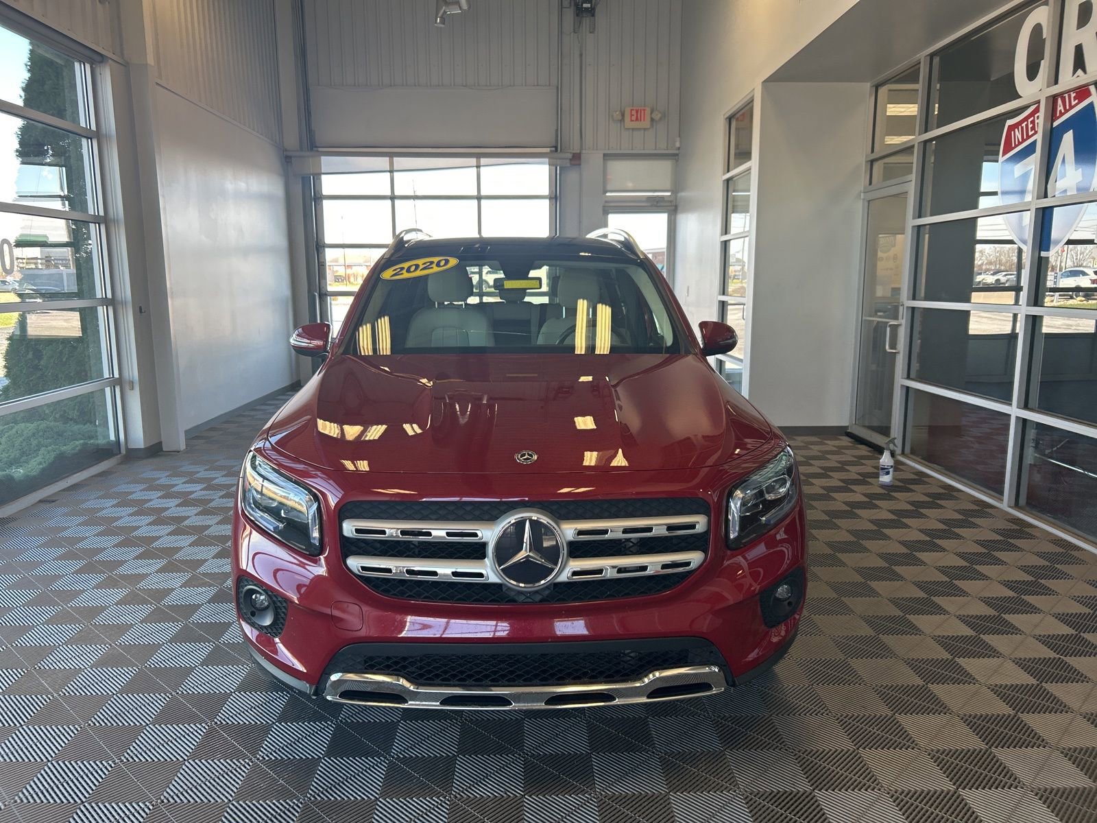 Used 2020 Mercedes-Benz GLB 250 4MATIC image 2