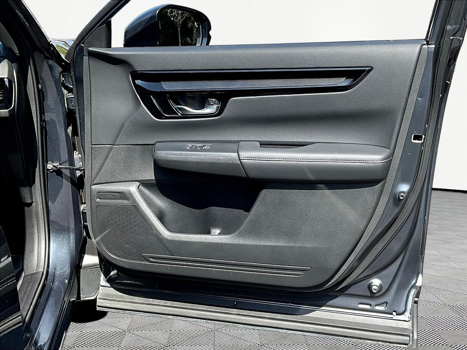 Used 2025 Honda CR-V EX-L image 28