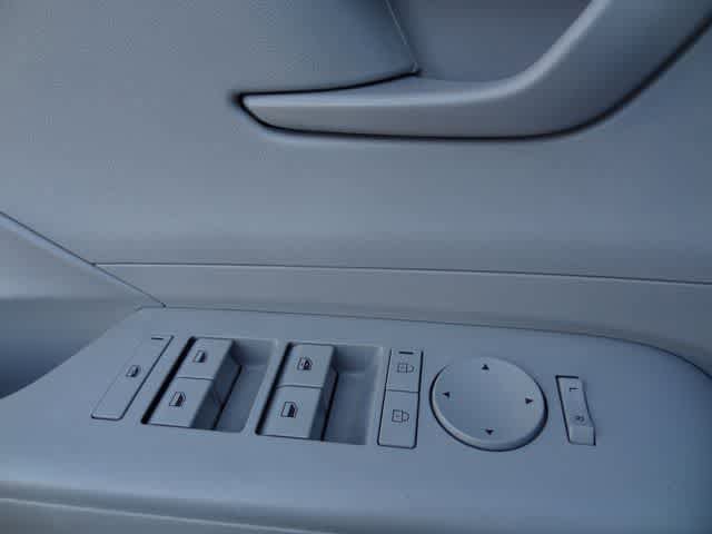 Used 2025 Hyundai Kona SEL FWD image 7