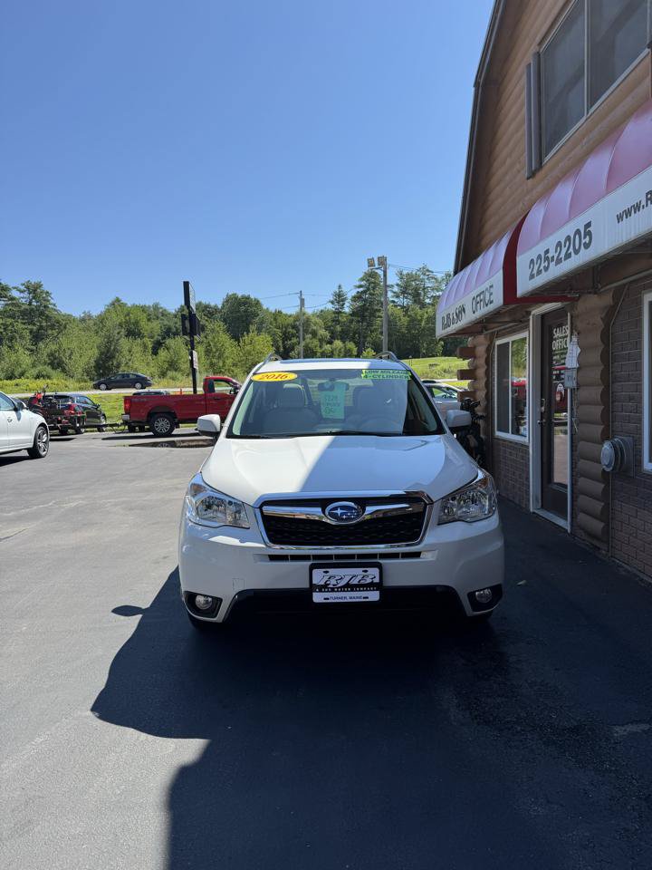 Used 2016 Subaru Forester 2.5i Limited AWD/4WD image 3