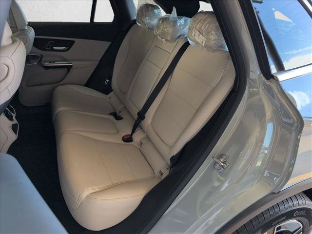 New 2026 Mercedes-Benz GLC 300 4MATIC image 16