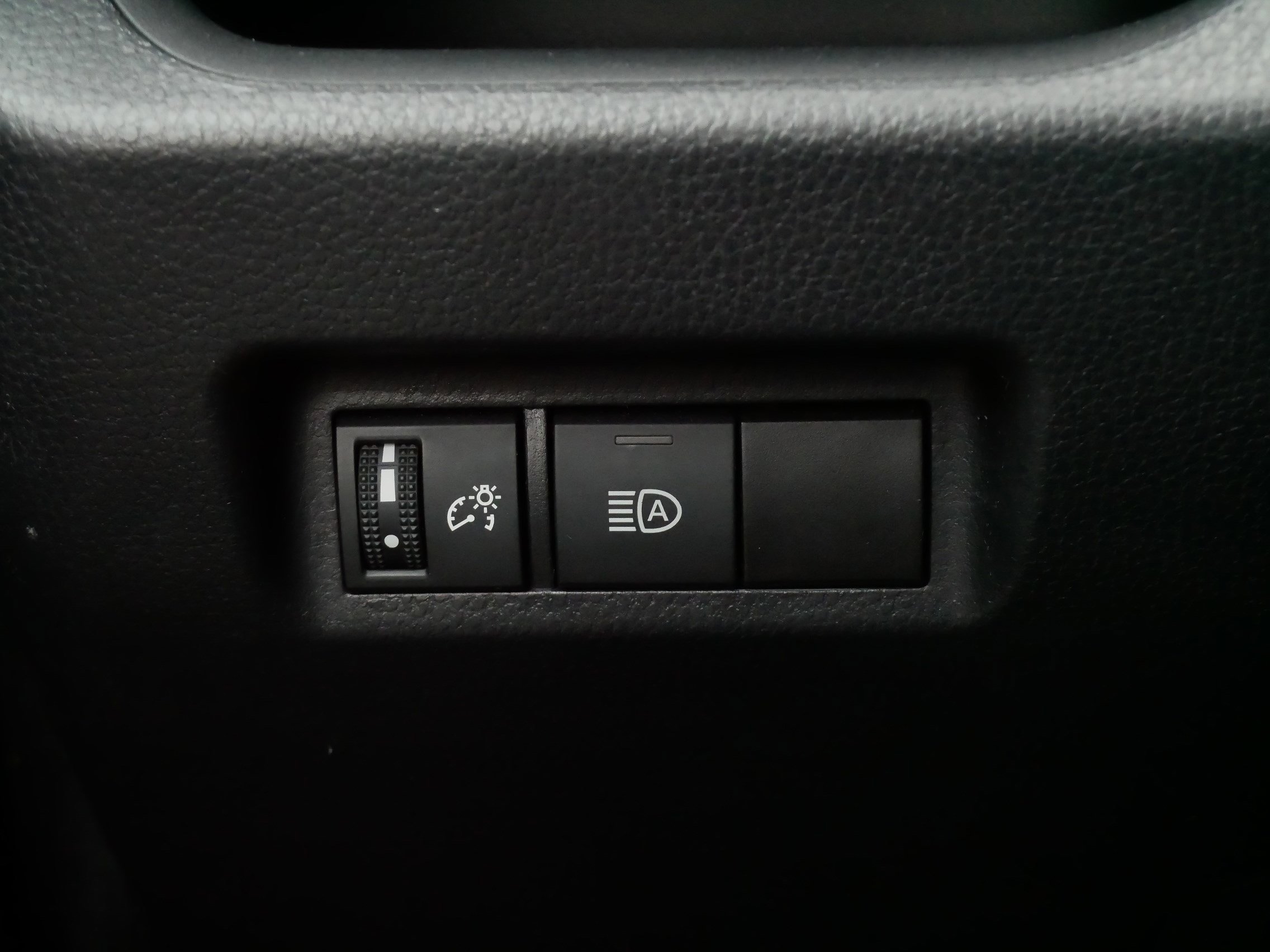 Certified 2024 Toyota RAV4 LE image 27