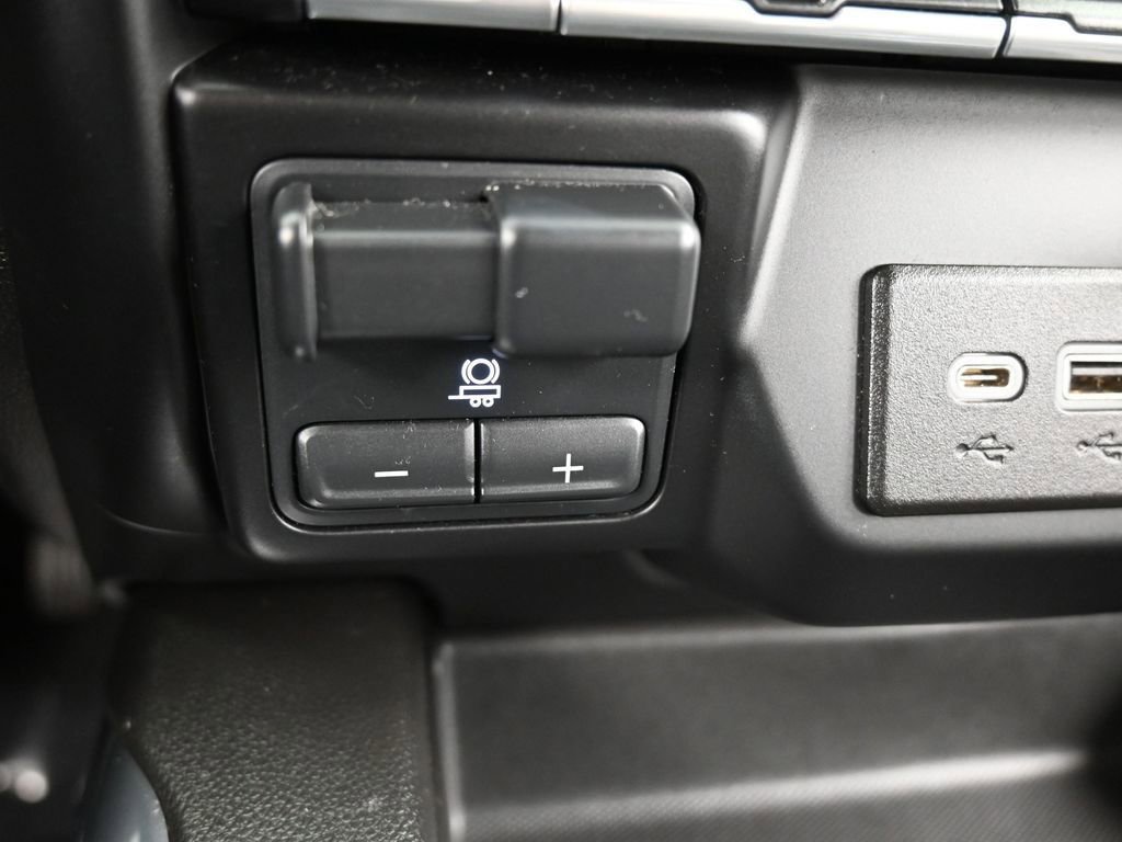 Used 2023 Chevrolet Silverado 2500 LTZ image 27