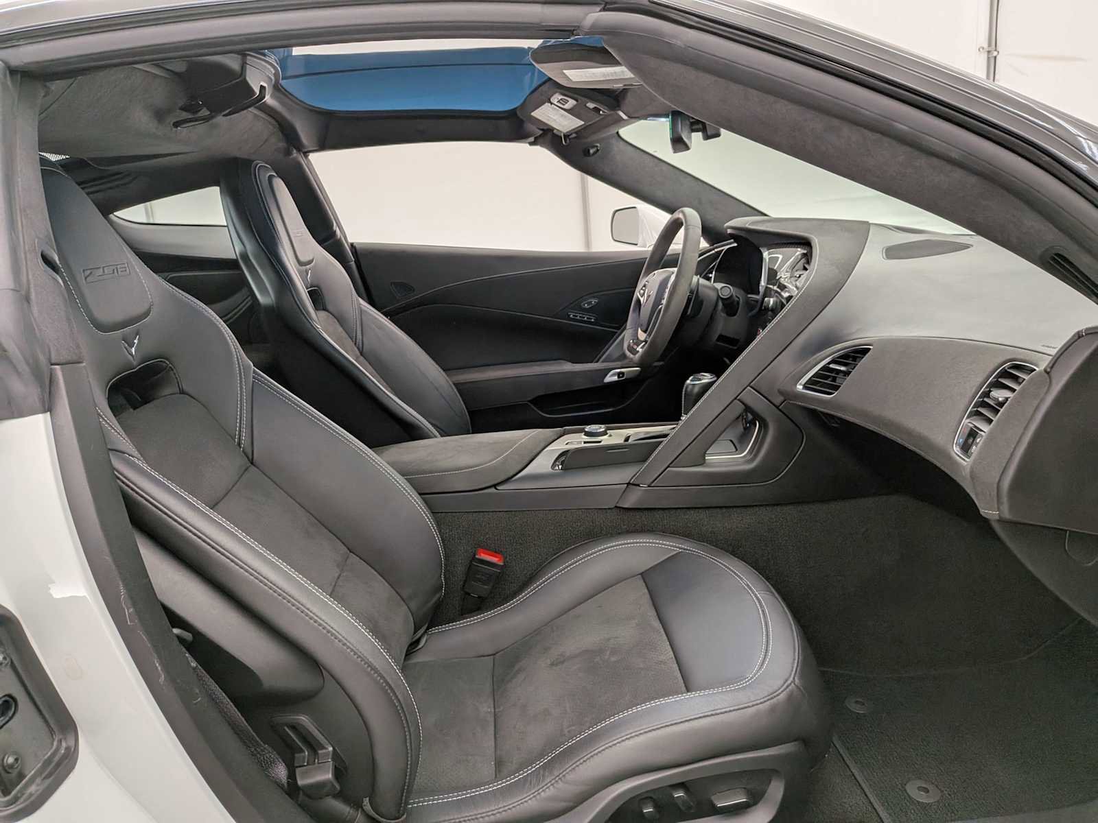 Used 2016 Chevrolet Corvette Z06 image 17