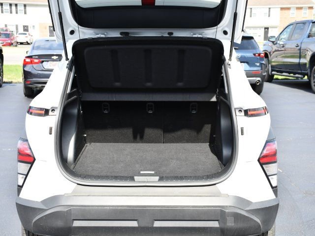 Used 2024 Hyundai Kona SEL image 24