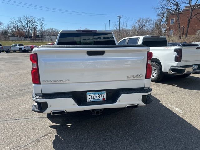 Used 2019 Chevrolet Silverado 1500 High Country w/ Technology Package AWD/4WD image 14