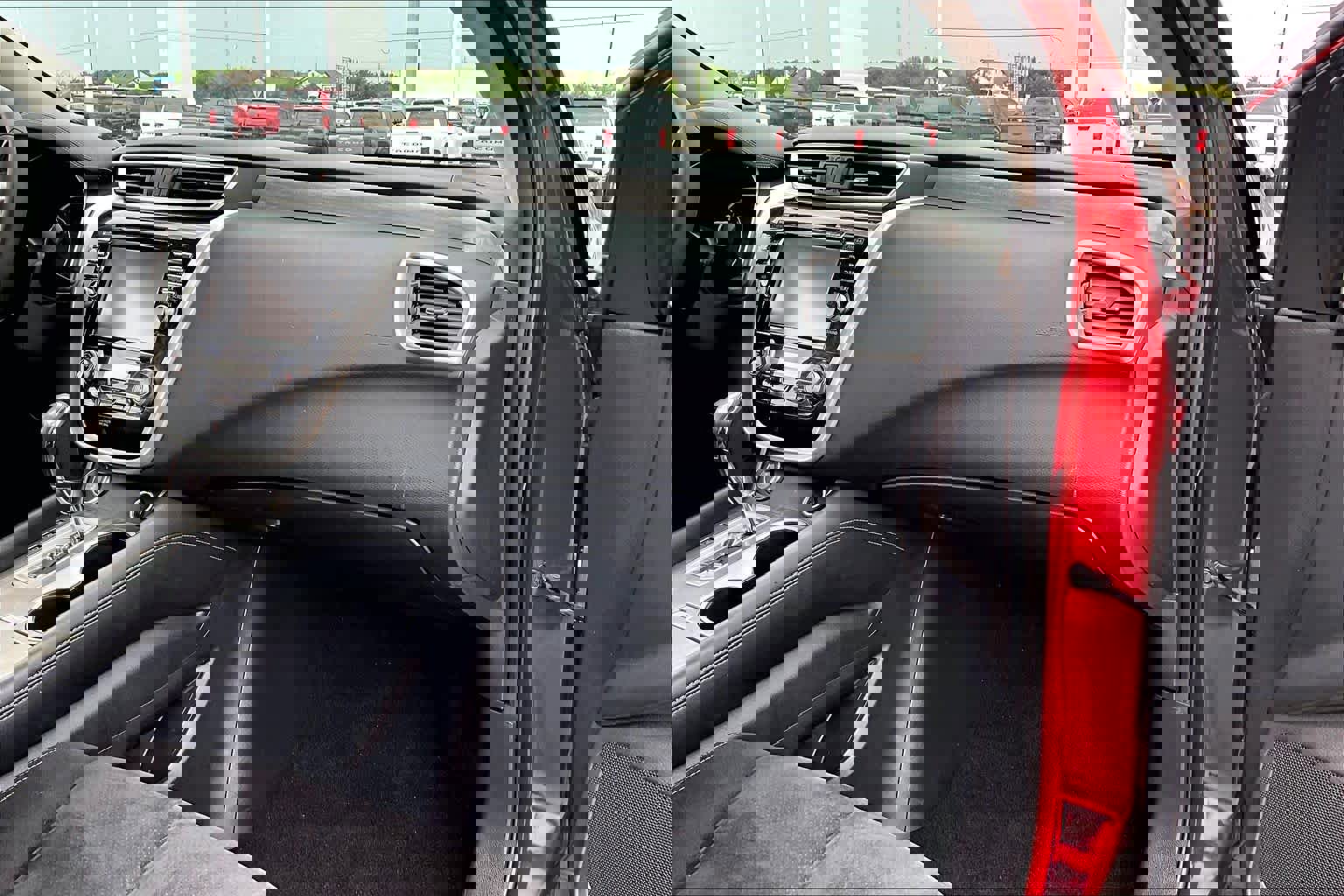 Used 2017 Nissan Murano SV image 18