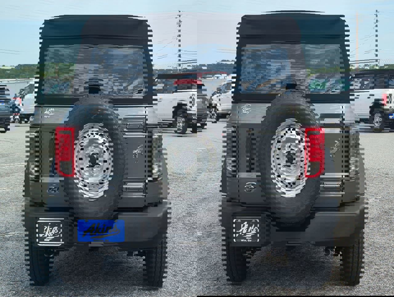 New 2025 Ford Bronco 4-Door image 4