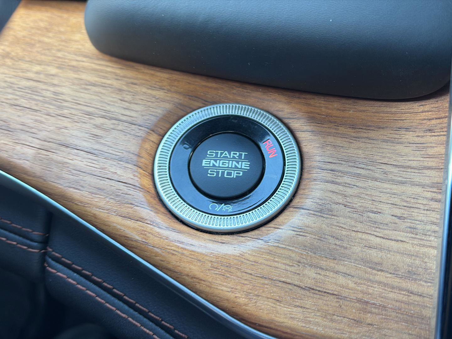 Used 2023 Jeep Grand Cherokee L Summit image 11