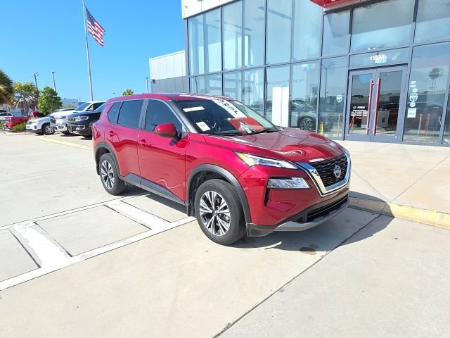 Used 2023 Nissan Rogue SV image 2