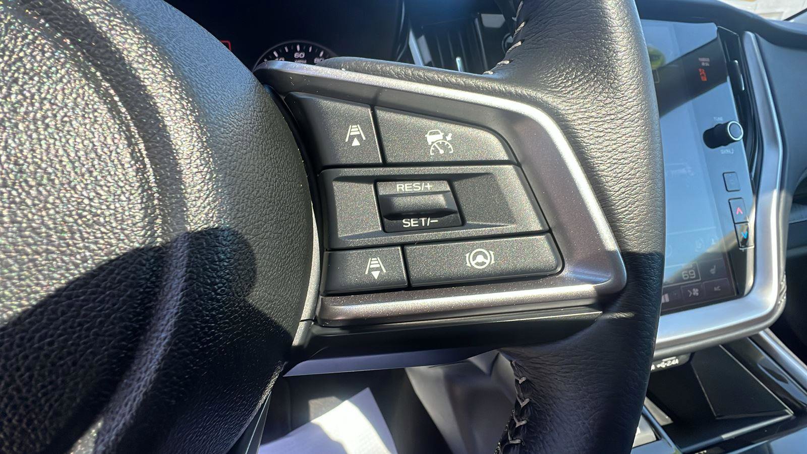 Certified 2025 Subaru Outback Premium image 20