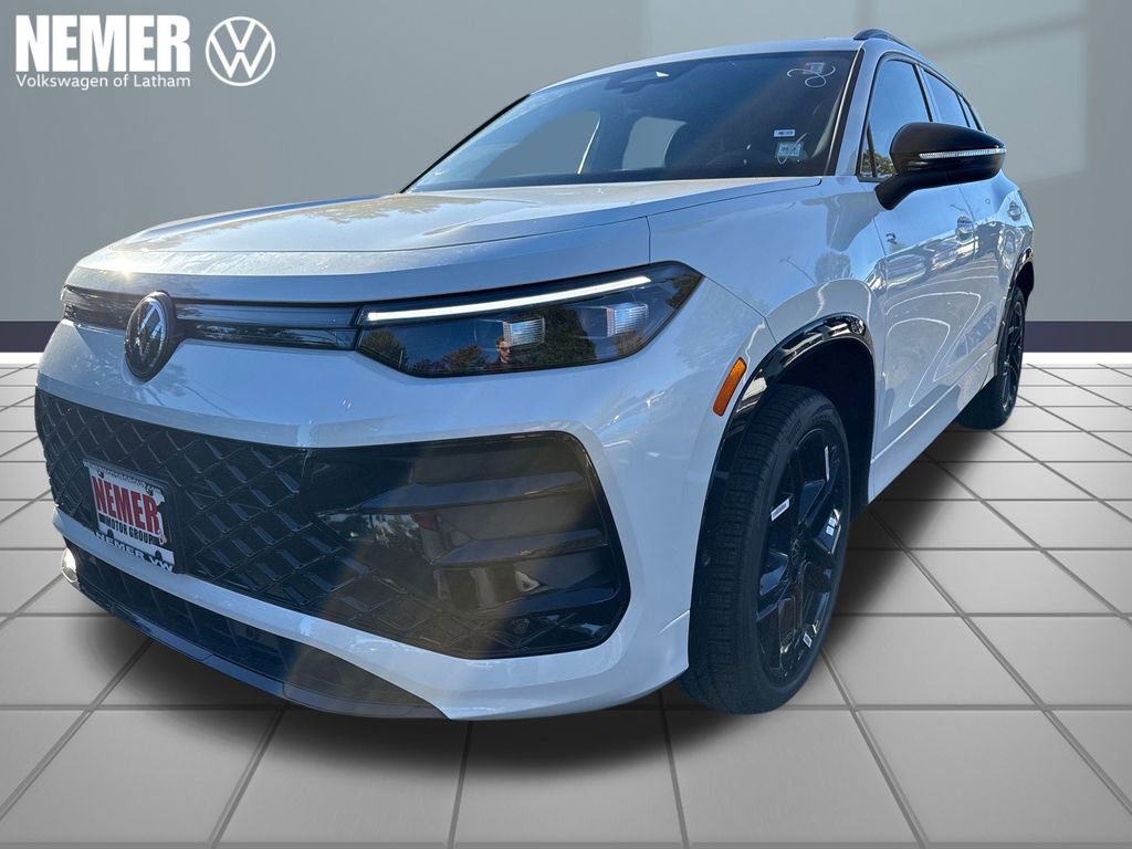 New 2025 Volkswagen Tiguan SE R-Line