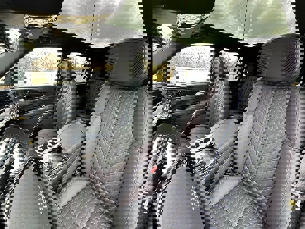 New 2025 Cadillac Escalade IQ Sport 1 w/ LPO, ONYX Package AWD/4WD image 23