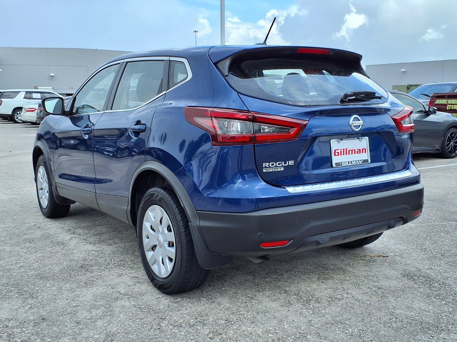 Used 2020 Nissan Rogue Sport S FWD image 3