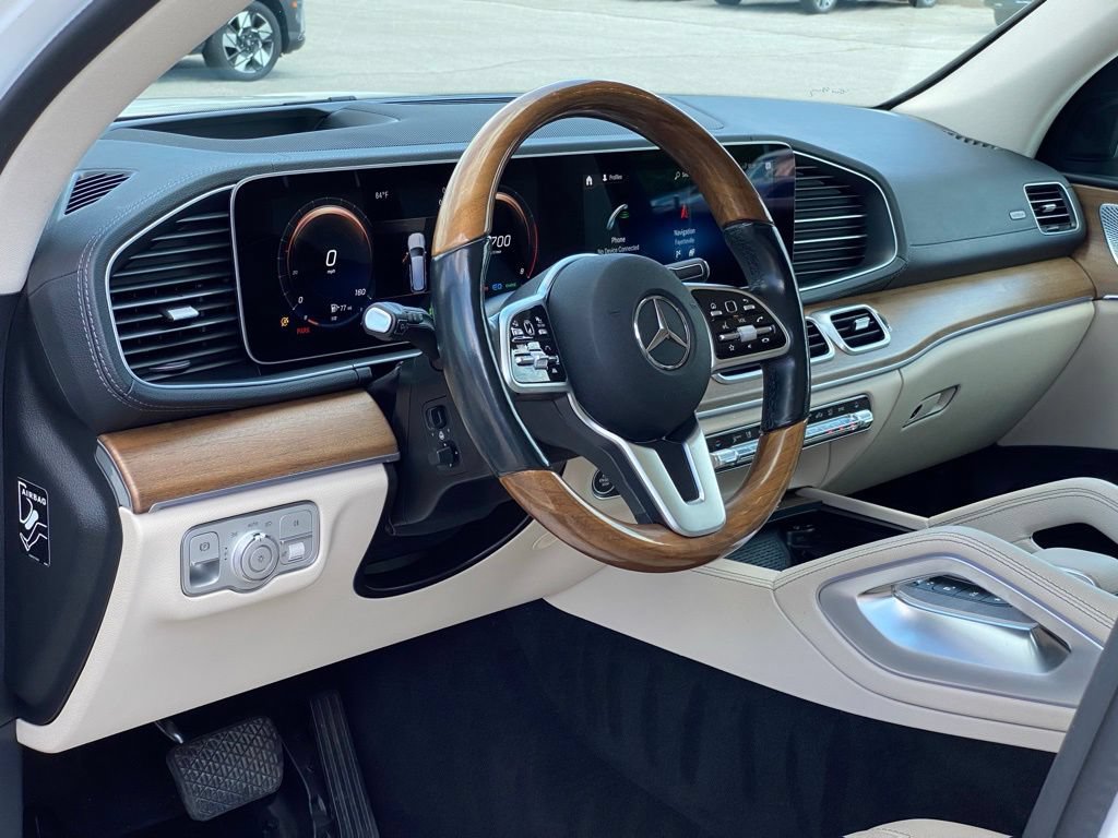 Used 2021 Mercedes-Benz GLS 450 4MATIC image 11