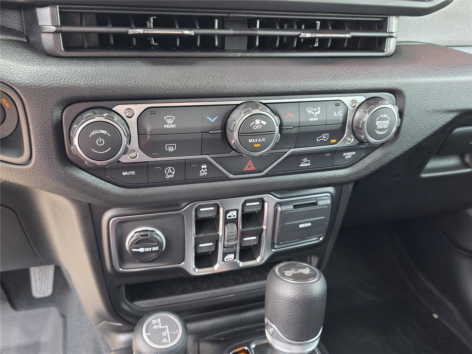 New 2026 Jeep Wrangler Unlimited Sport AWD/4WD image 12