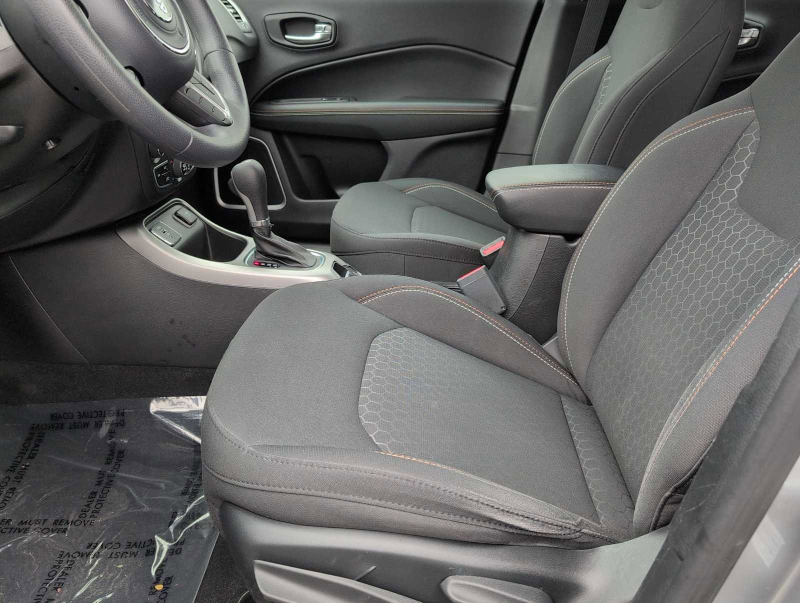 Used 2019 Jeep Compass Sport w/ Tech Group image 16