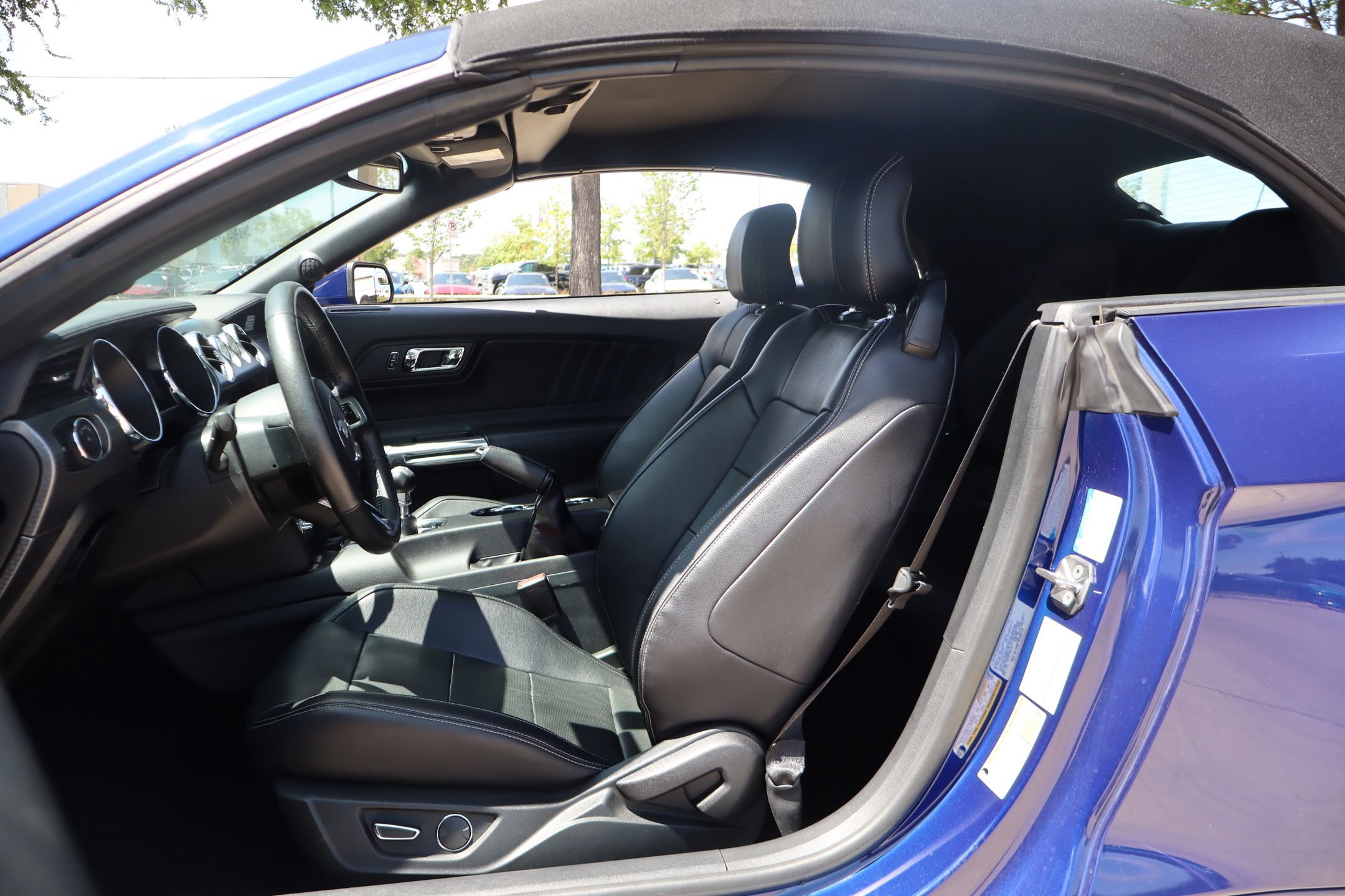 Used 2016 Ford Mustang GT Premium w/ GT Performance Package RWD image 11