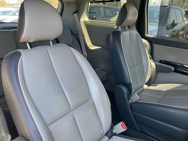 Certified 2017 Kia Sedona EX image 55