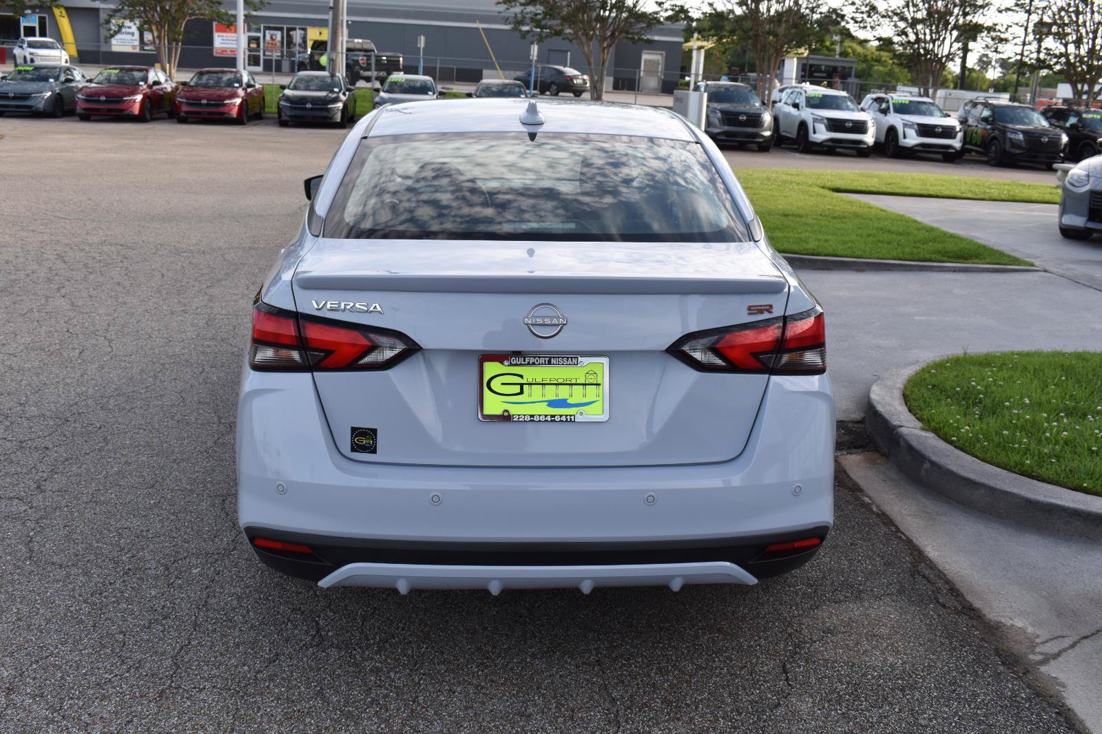 Used 2023 Nissan Versa SR w/ Trunk Package FWD image 10