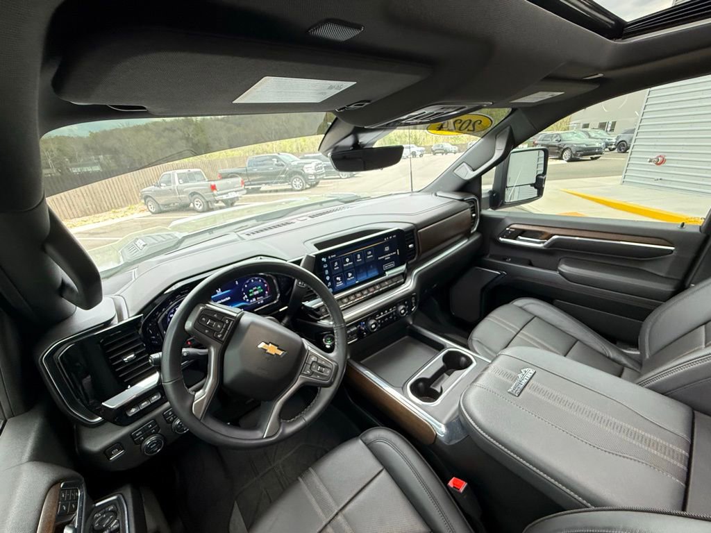 Used 2024 Chevrolet Silverado 2500 High Country w/ High Country Premium Package image 23