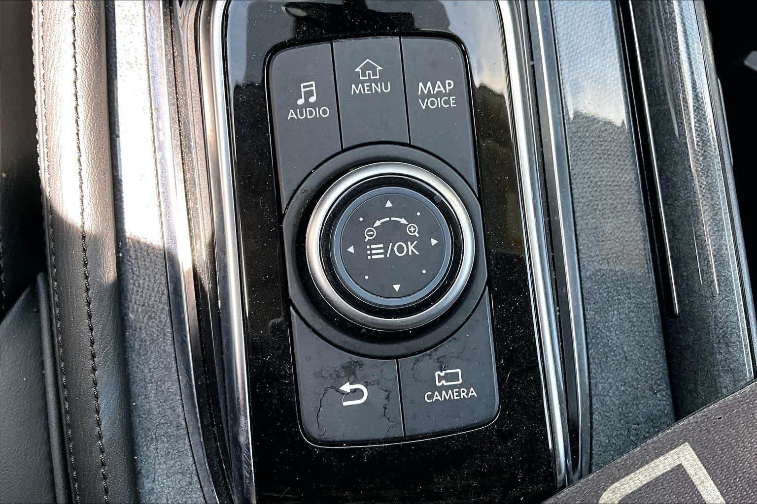 Used 2022 Nissan Armada SV w/ SV Appearance Package RWD image 34
