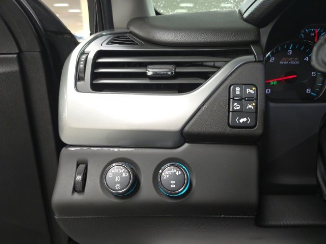 Used 2018 Chevrolet Tahoe LT w/ Luxury Package image 29