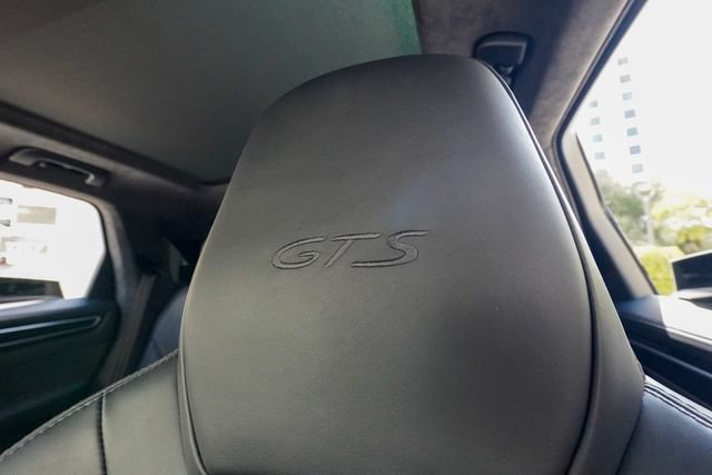 Used 2022 Porsche Cayenne GTS AWD/4WD image 61