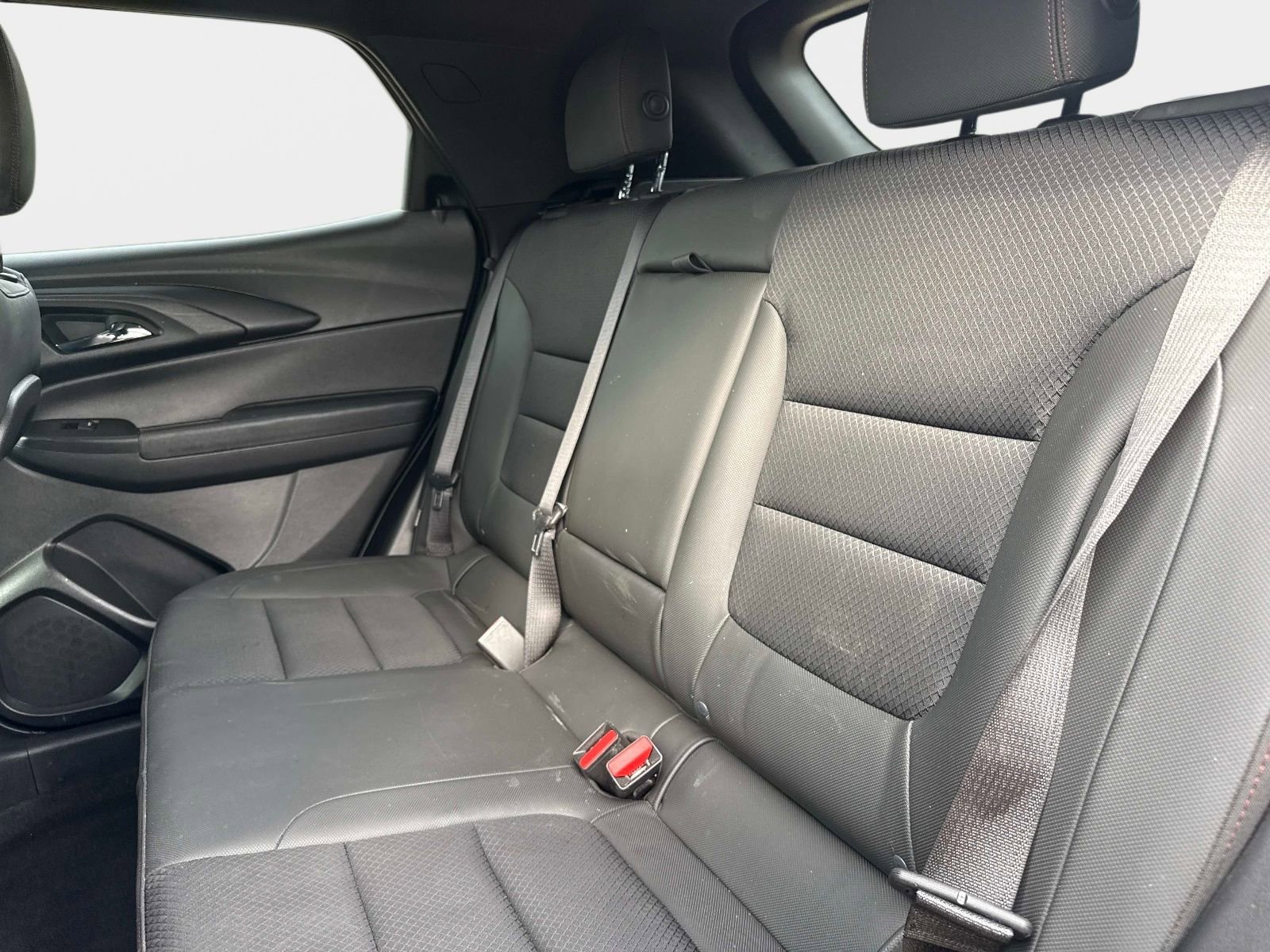 Used 2022 Chevrolet TrailBlazer RS FWD image 12