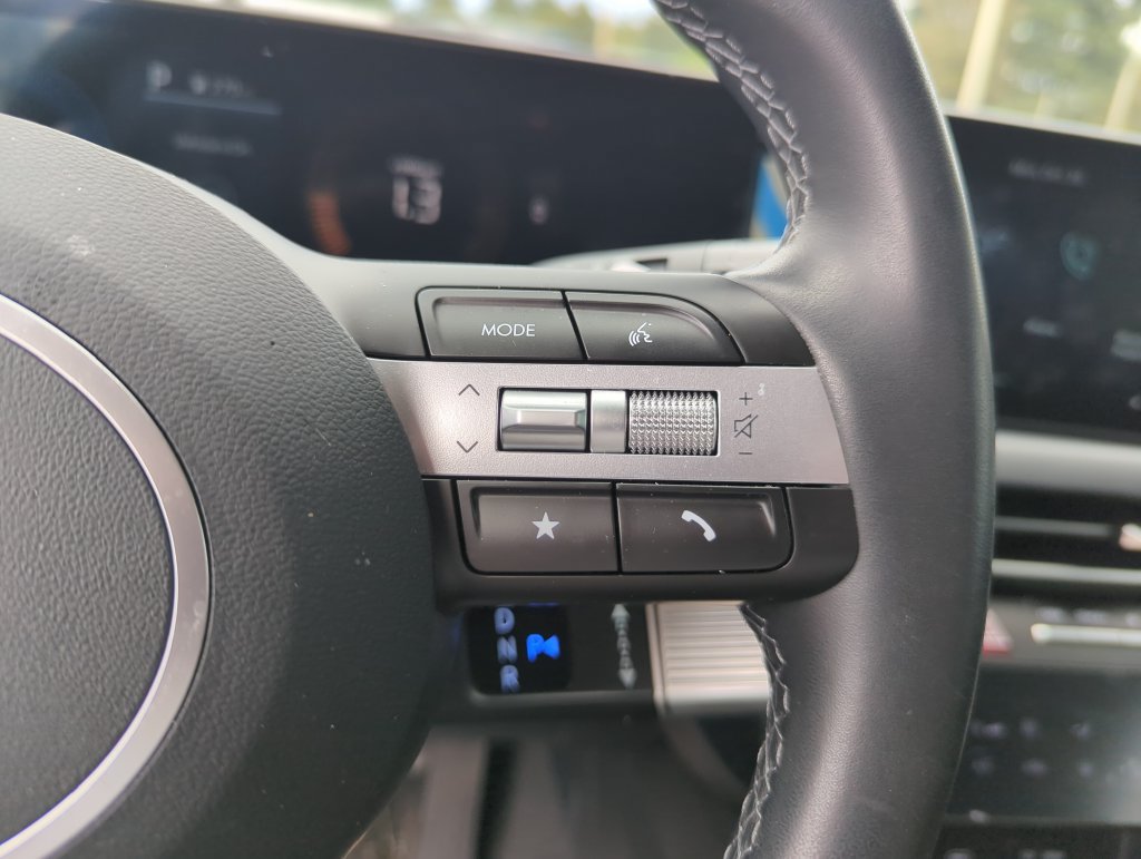 Used 2025 Hyundai Sonata SEL FWD image 39