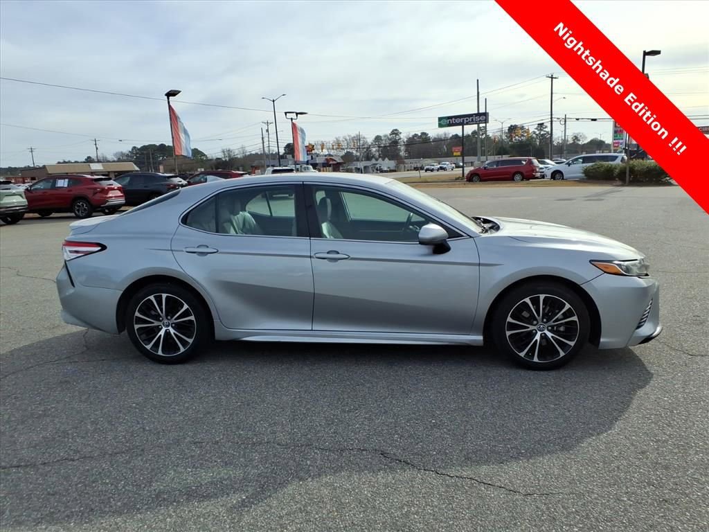 Used 2020 Toyota Camry SE image 6