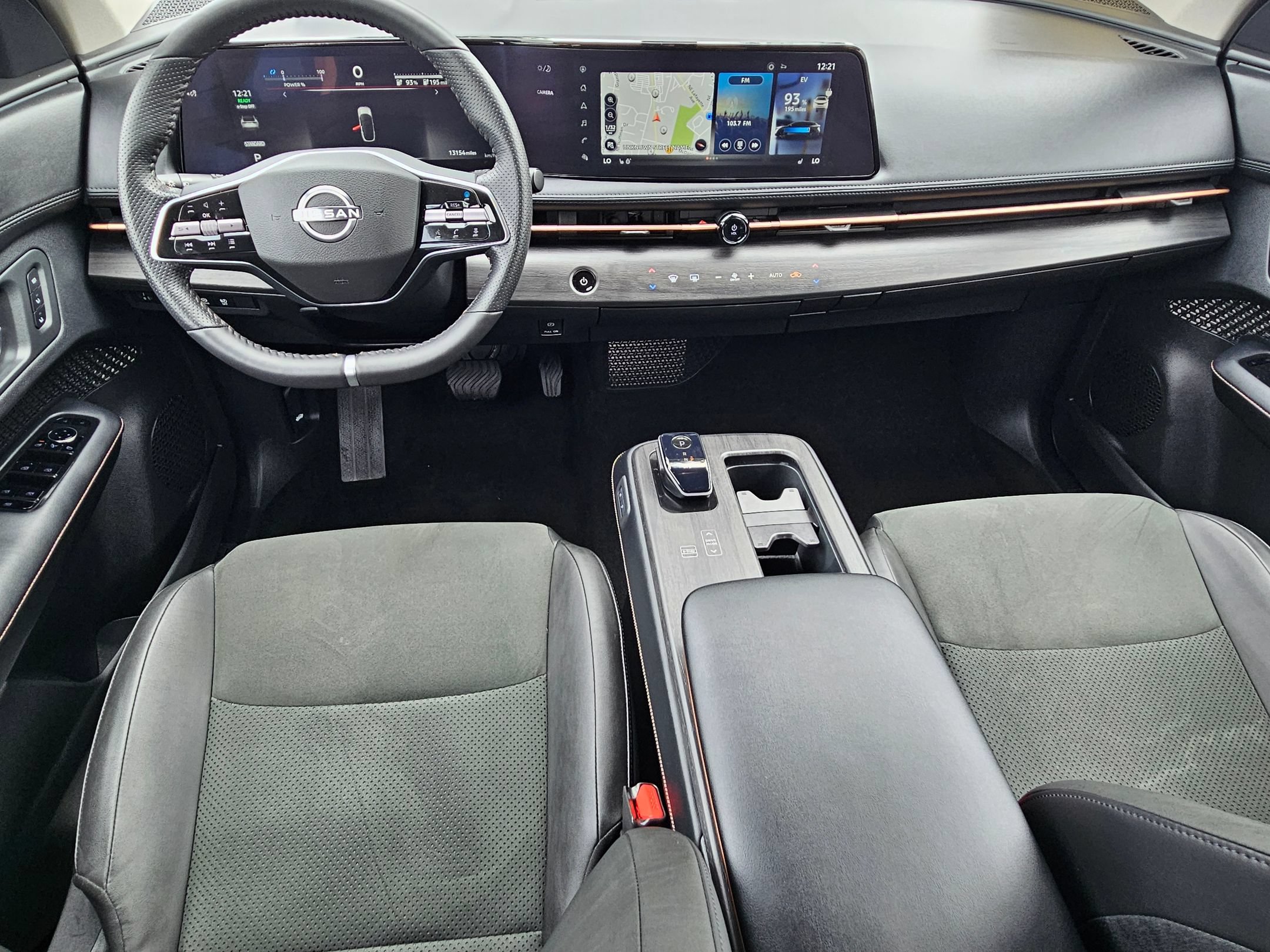 Used 2023 Nissan Ariya AWD image 22