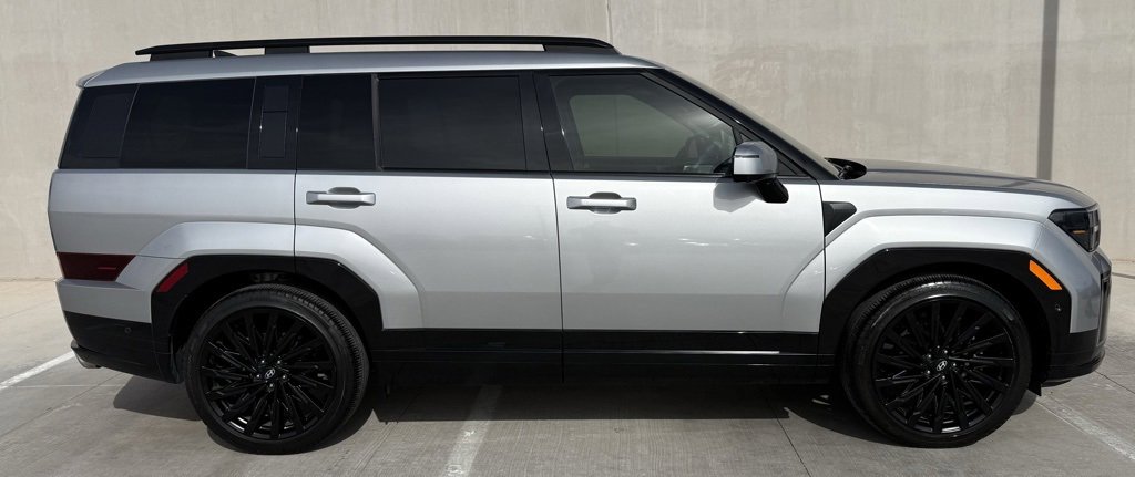 Used 2024 Hyundai Santa Fe Calligraphy image 3