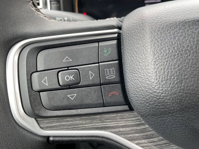 Used 2023 Jeep Wagoneer L Series II AWD/4WD image 20