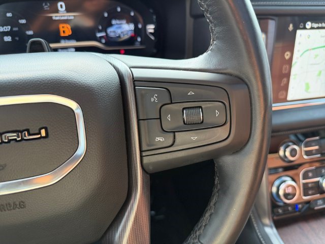 Used 2023 GMC Yukon Denali Ultimate AWD/4WD image 23