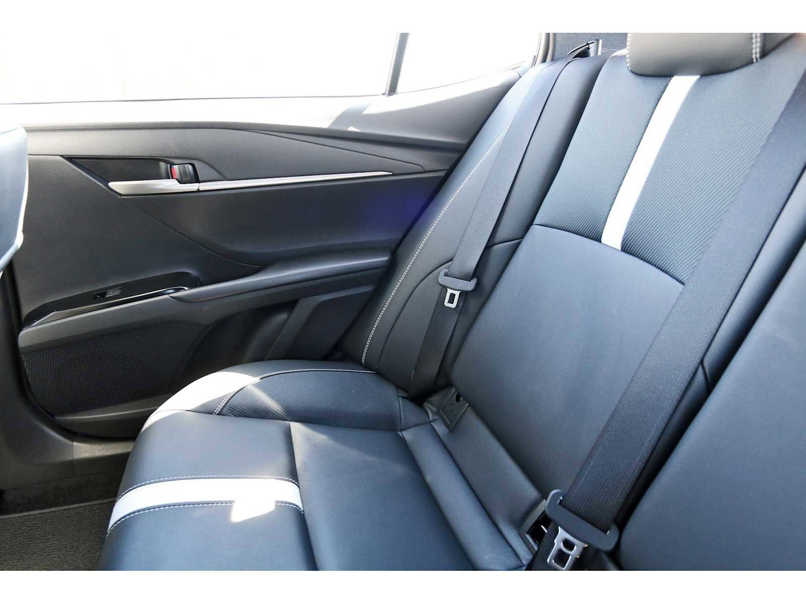 Used 2026 Toyota Camry SE w/ Convenience Package image 9