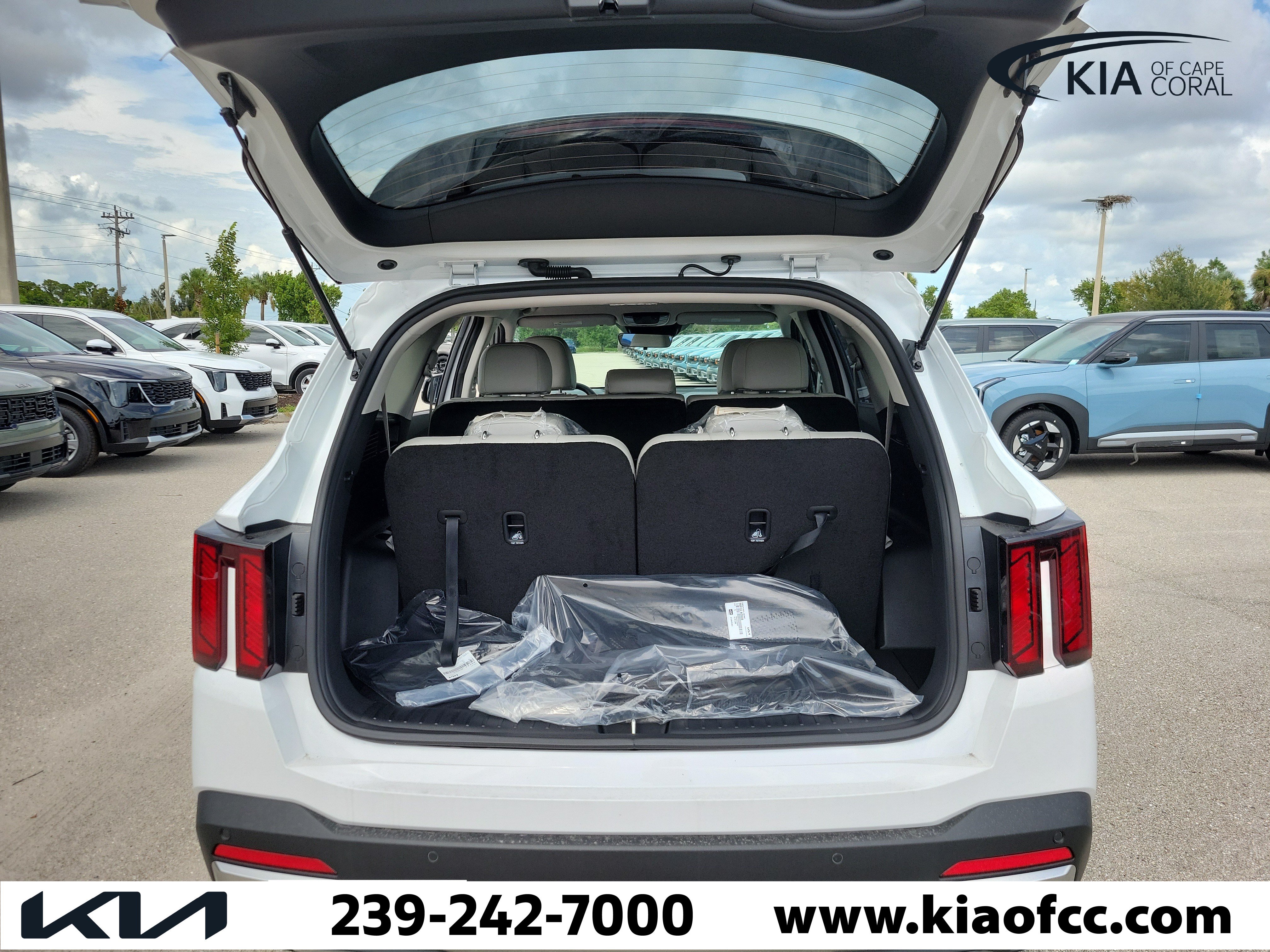 New 2026 Kia Sorento S FWD image 10